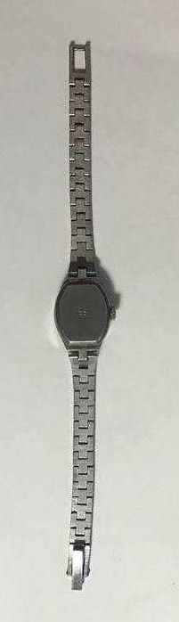 Часы наручные женские Луч с браслетом производства Беларусь.