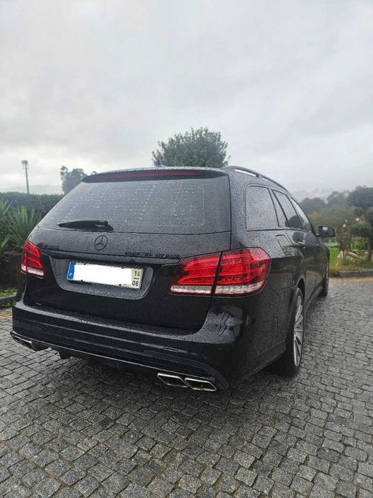 Mercedes Bens E300 Bluetec Hybrid