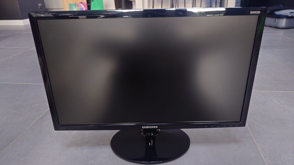 Monitor Samsung S24D330