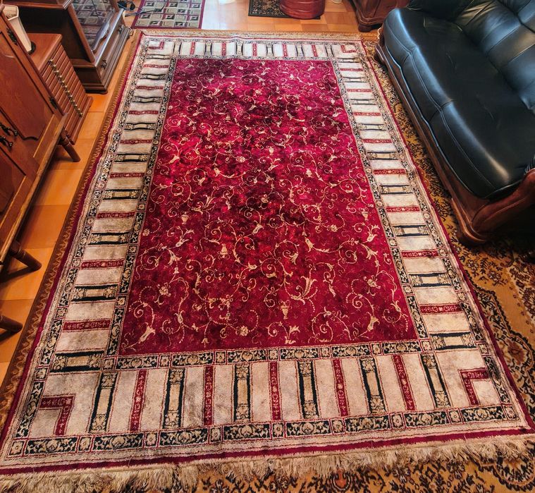 Dywan belgijski czerwony