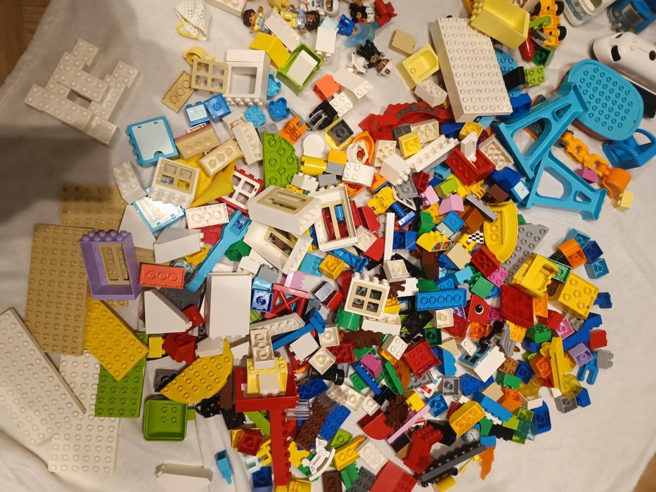 Lego Duplo mix domek, pojazdy, ludziki, zwierzęta