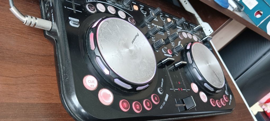 Контроллер Pioneer DDJ-WEGO