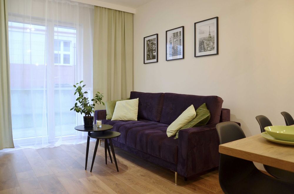 Klimatyczne 2-pokojowe mieszkanie z ogródkiem i miejscem postojowym