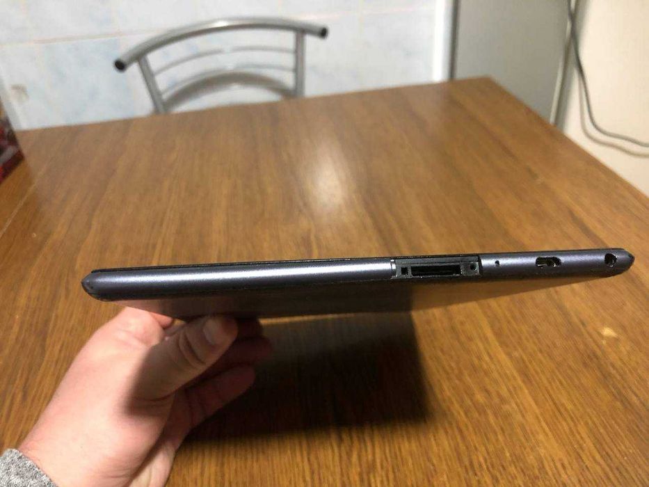 Планшет Lenovo Tab 4 (10, LTE)         ЦІНУ ЗНИЖЕНО!