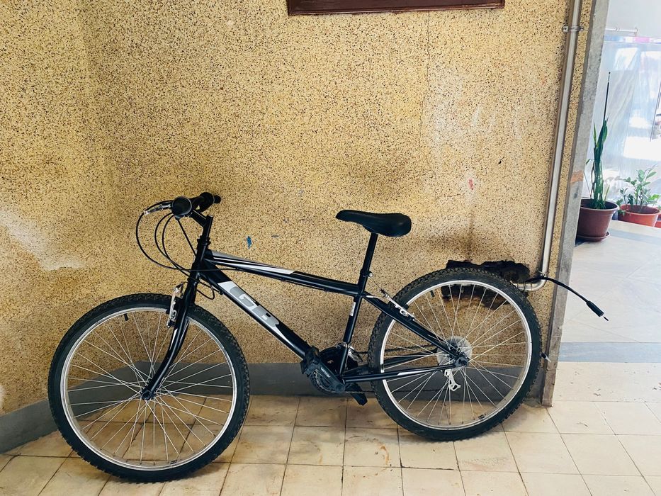 Bicicleta semi nova