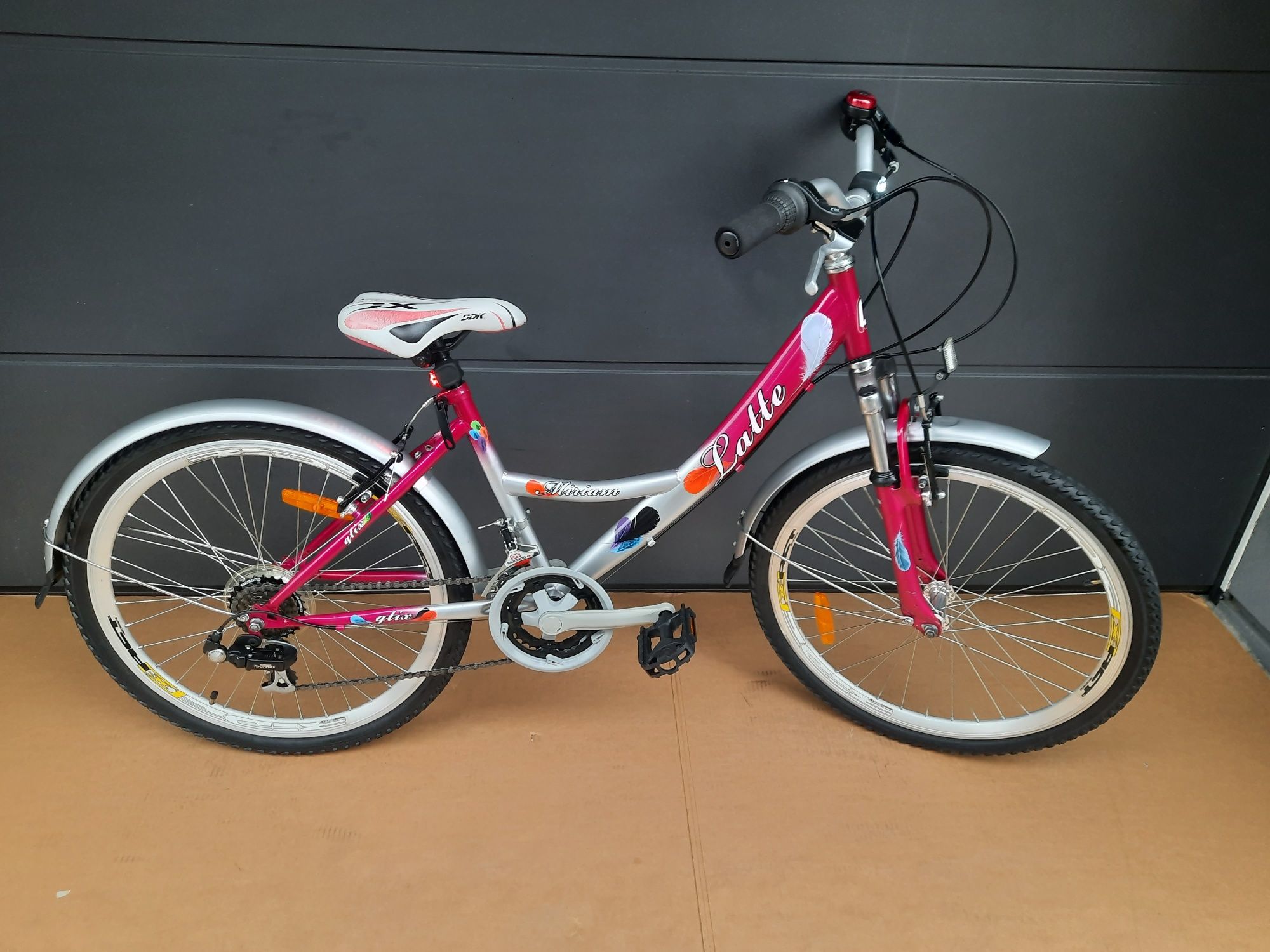 Rower rowerek 24 cale dla dziewczynki z amortyzatorem