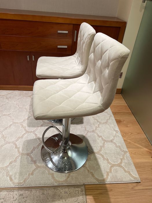 Conjunto de 2 bancos bar bege veludo