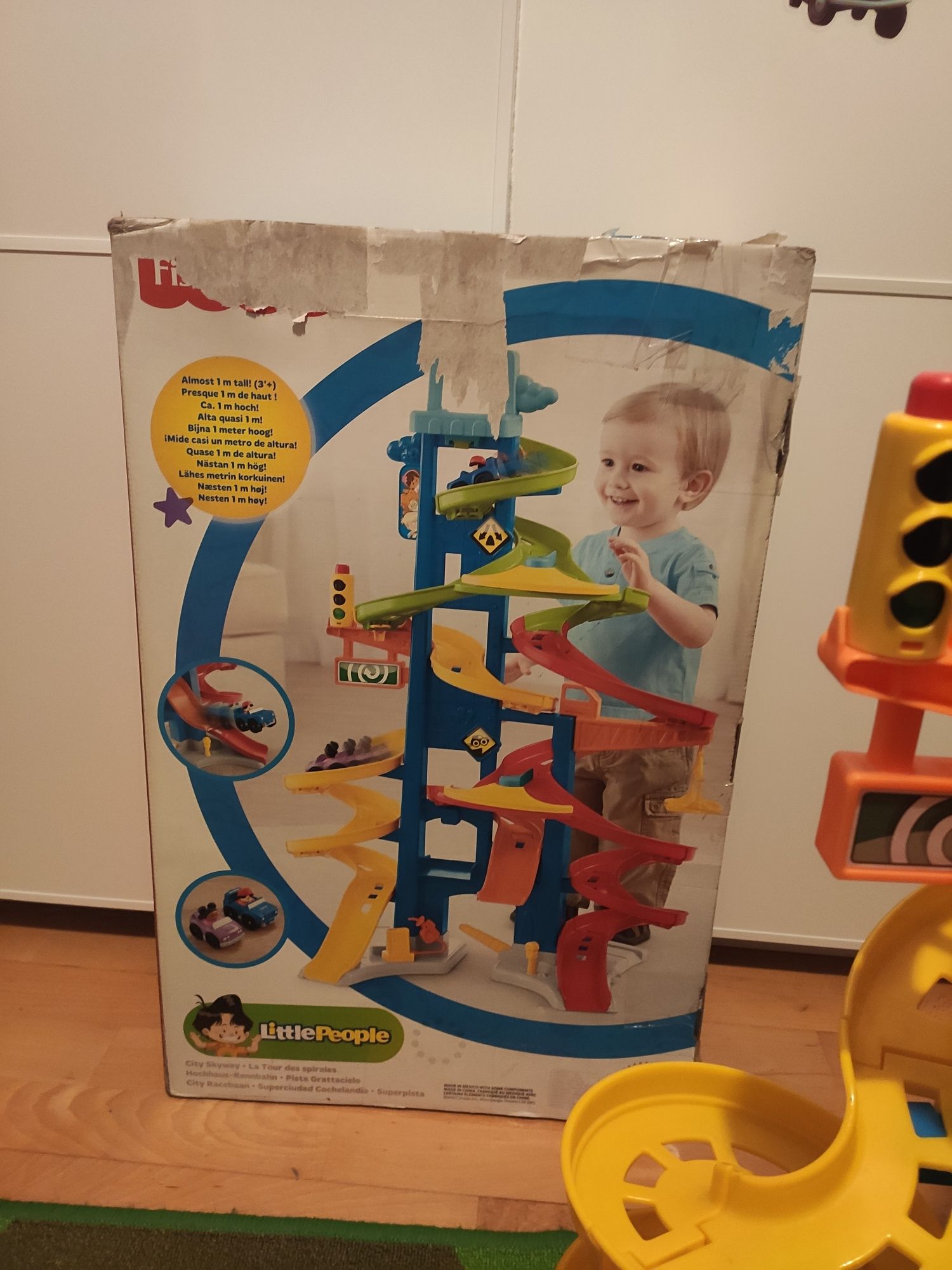 Fisherprice city skyway - super pista crianças