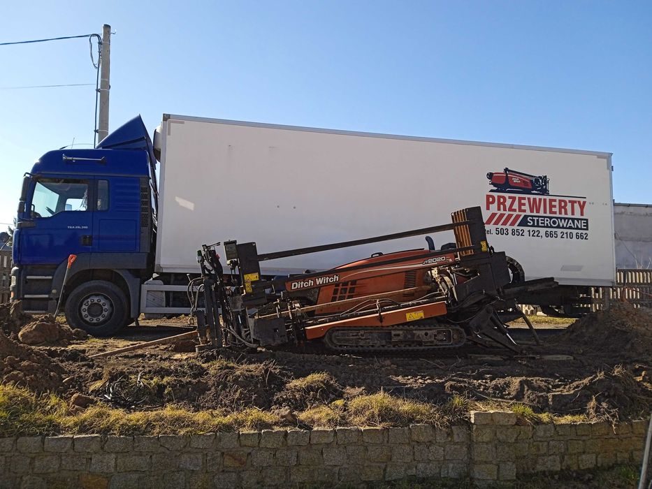 Przewierty sterowane, przewiert, Ditch Witch