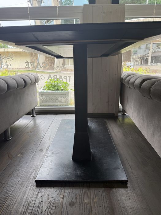 Меблі для кафе. Дивани і Столи