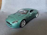 Aston Martin Vantage v8 hot wheels 1/18