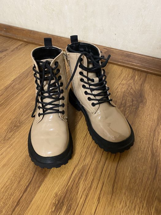 Ботинки для дівчинки