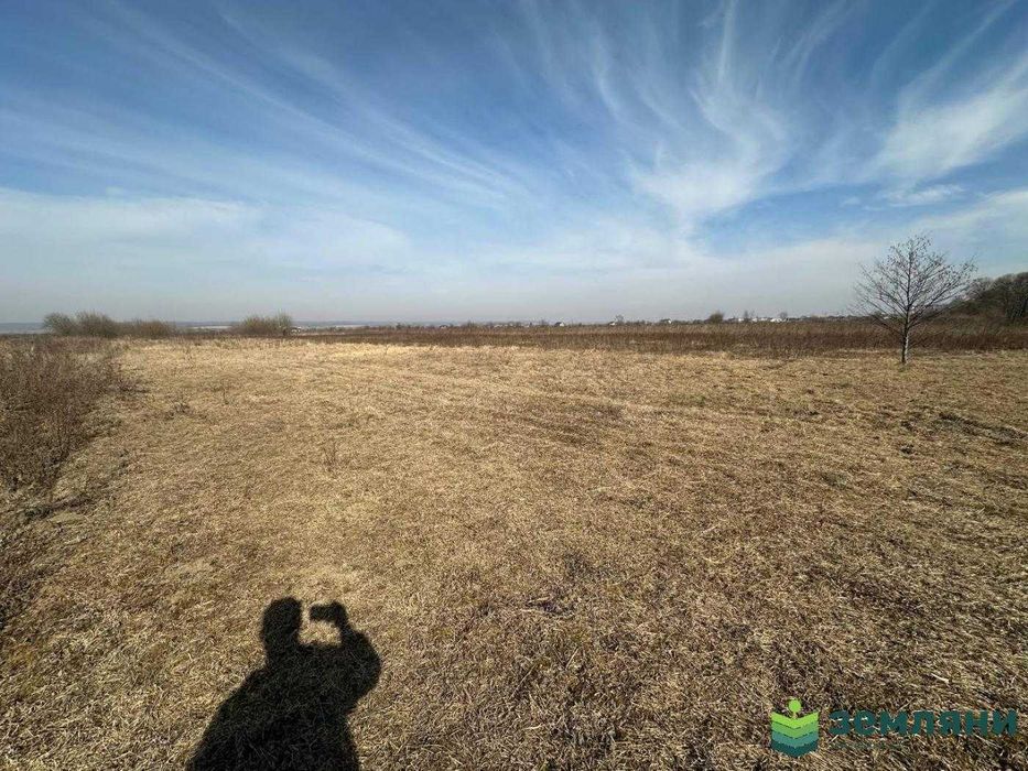 Продається ділянка 12 сот під будівництво в с. Крихівці
