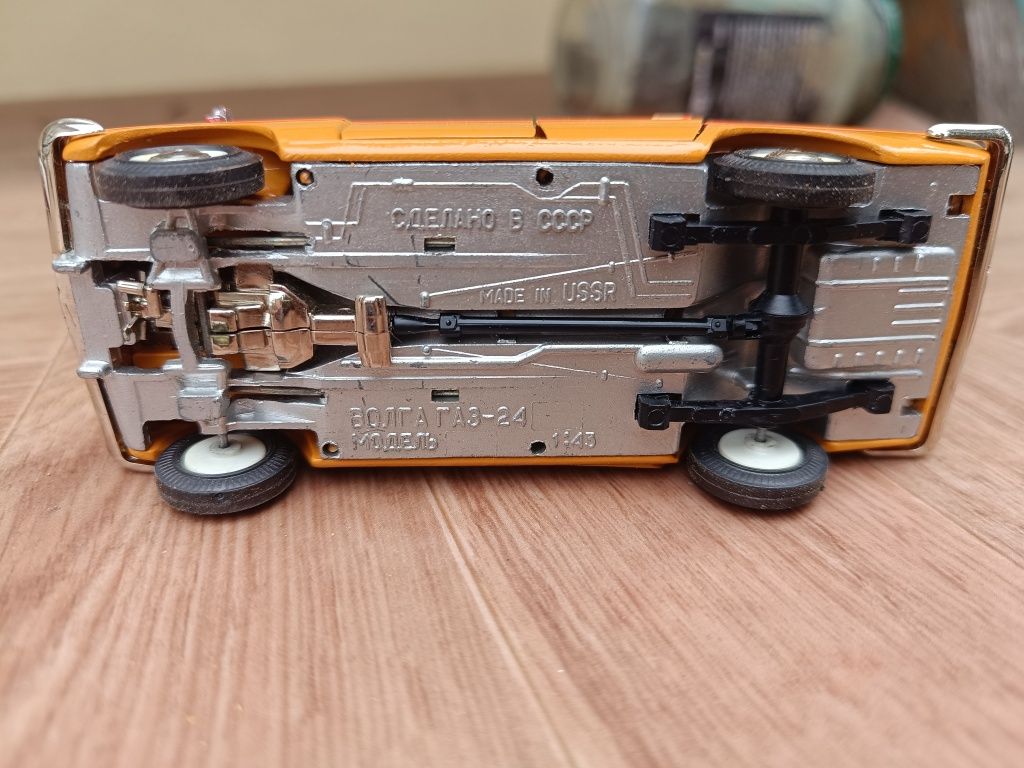 Продам модель газ 2401. Масштаб 1:43
