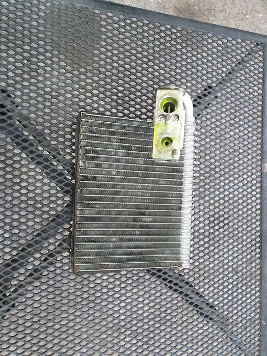 Parownik chłodniczka klimatyzacji Peugeot 308 T7 1.6 benzyna