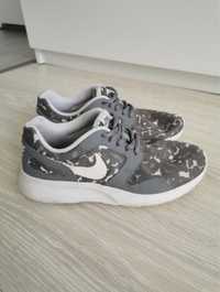 Sneakersy Nike rozmiar 38