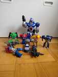 Duży robot + 8 x Transformersy