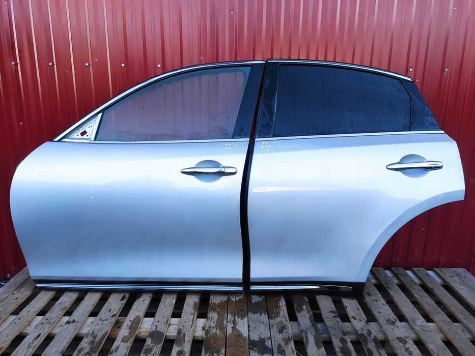 INFINITI FX30D DRZWI LEWY PRZÓD LEWE PRZEDNIE ORYGINAŁ SREBRNE BDB