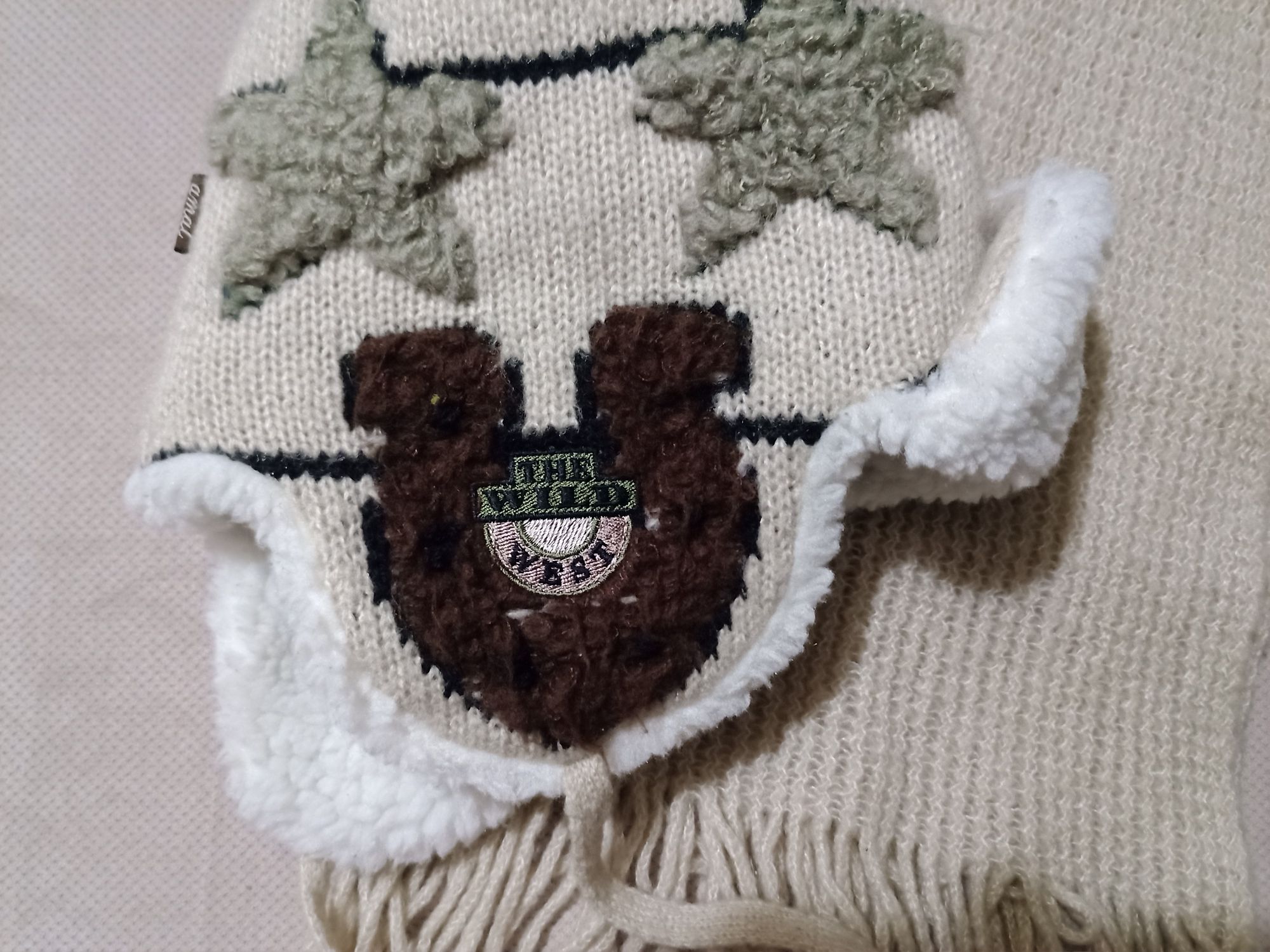Czapka uszatka i szalik z frędzlami, przedszkolak +gratis rękawiczki