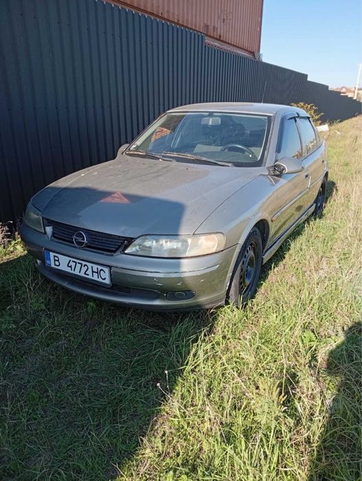 Срочно продам Opel Vektra B