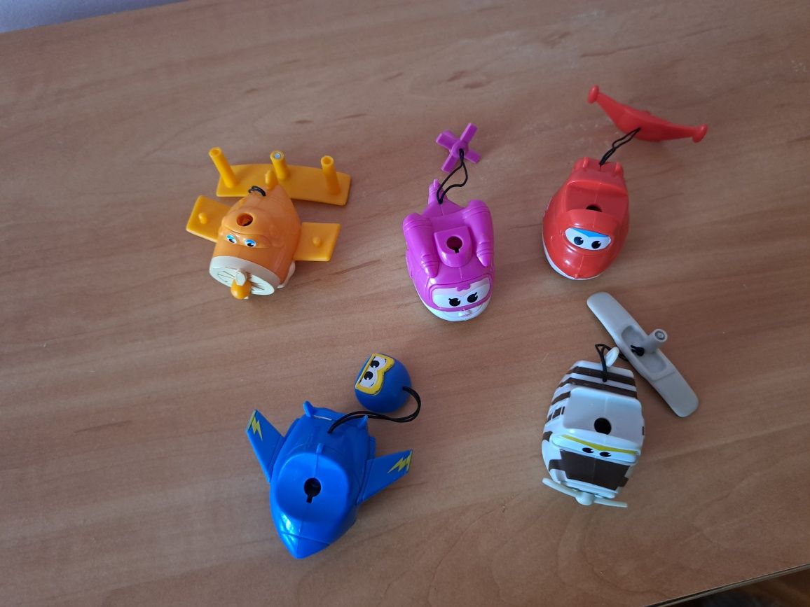 Super wings Frunia, Dżetek i inni 5 samolotów