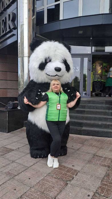 Оренда Надувної Великої Панди для Свята Зробіть свято  з "СуперСвято"!