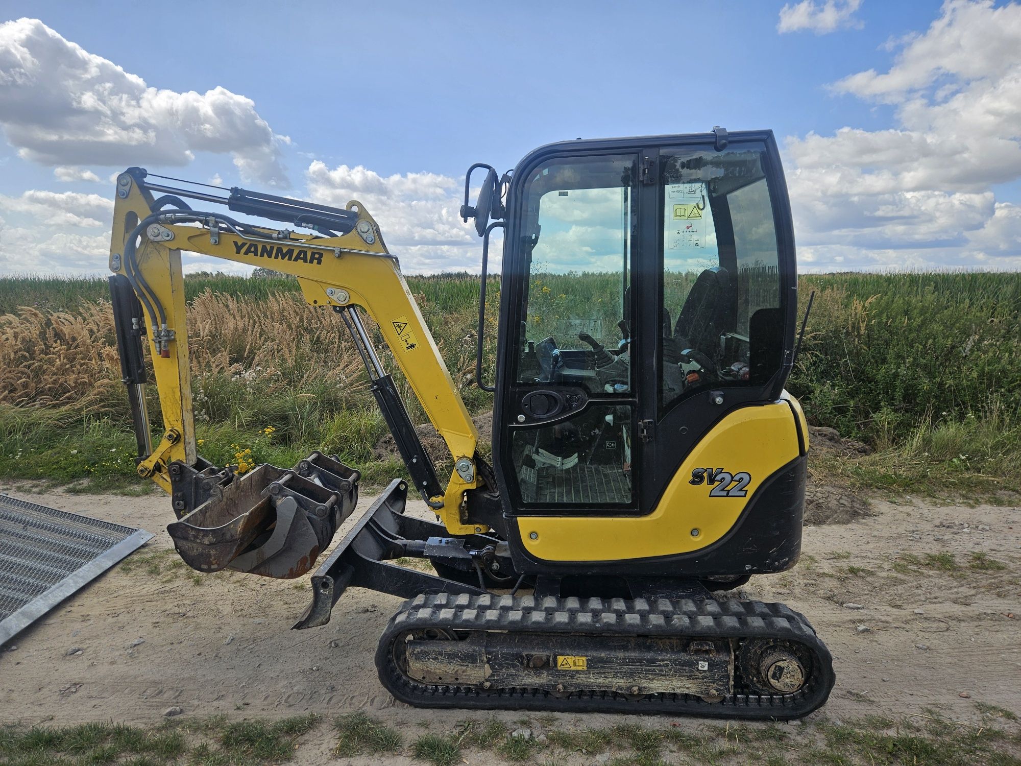 Minikoparka Yanmar SV 22 Advance