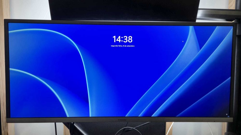 Monitor 34'' Samsung SJ55W UWQHD (1440p 75hz)