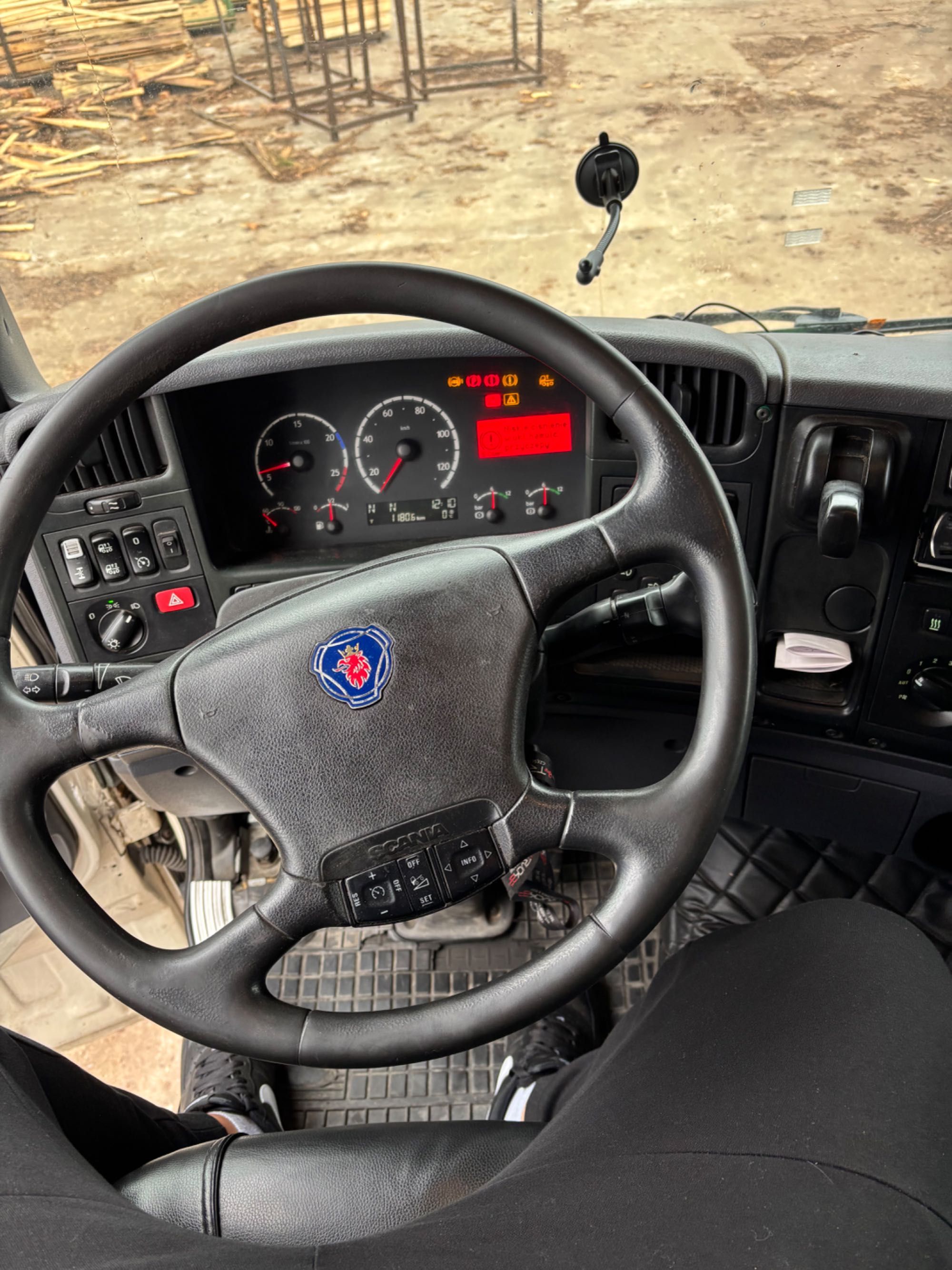 Scania R420 + naczepa Krone MEGA