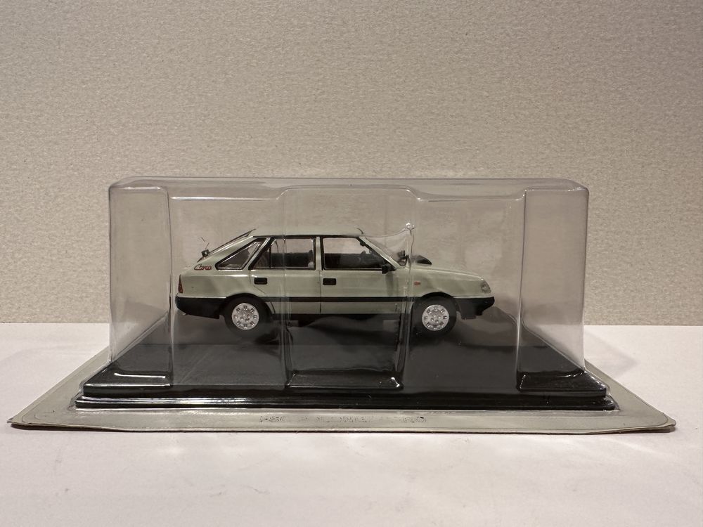 FSO Polonez Caro 1:43 Legendy FSO DeAgostini