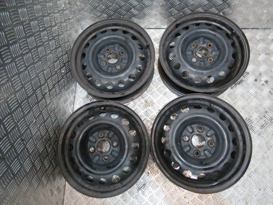 Felgi Citroen C1 Peugeot 107 108 Toyota Yaris Aygo IQ Suzuki Baleno Ignis 4,5Jx14 et39 4x100