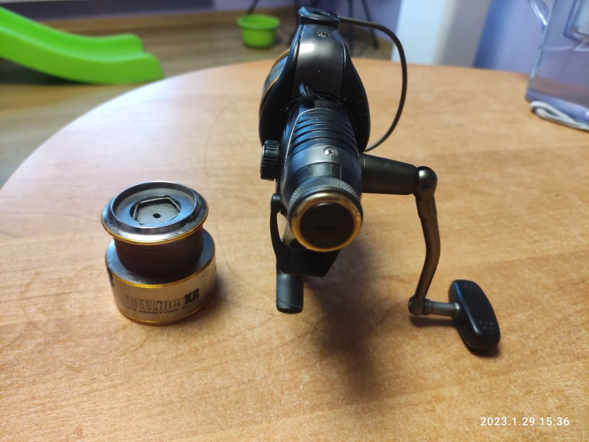 Kołowrotek Freeliner XR LCD 850 wolnobieg gruntowy