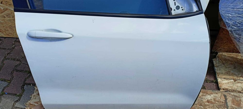 Dodge Dart 2012 - 2016 Drzwi Prawa Przód KPL USA