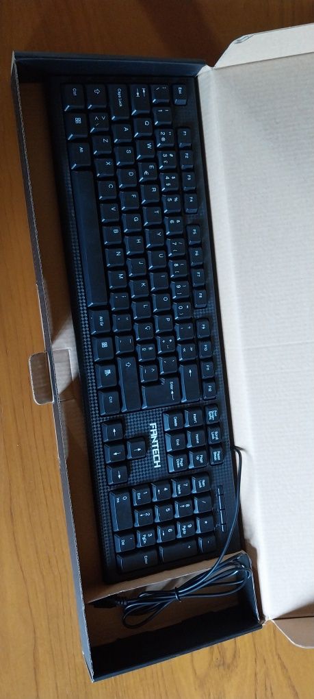 Teclado para PC [Fantech KM601] - novo