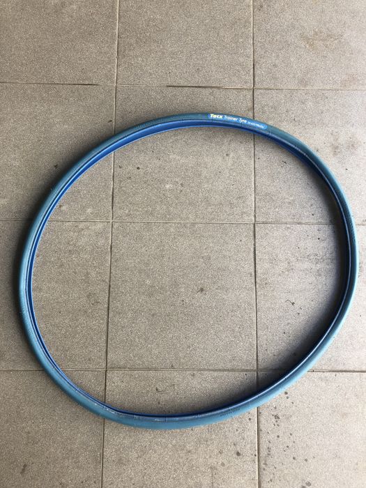 Pneu tacx para treino em rolos