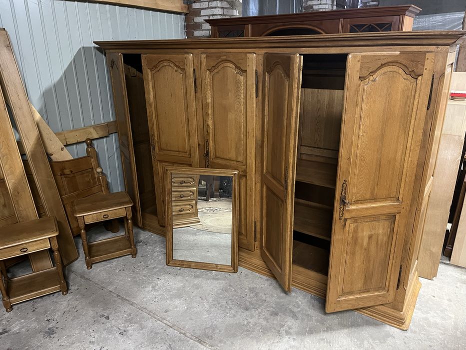 Piękna dębowa sypialnia