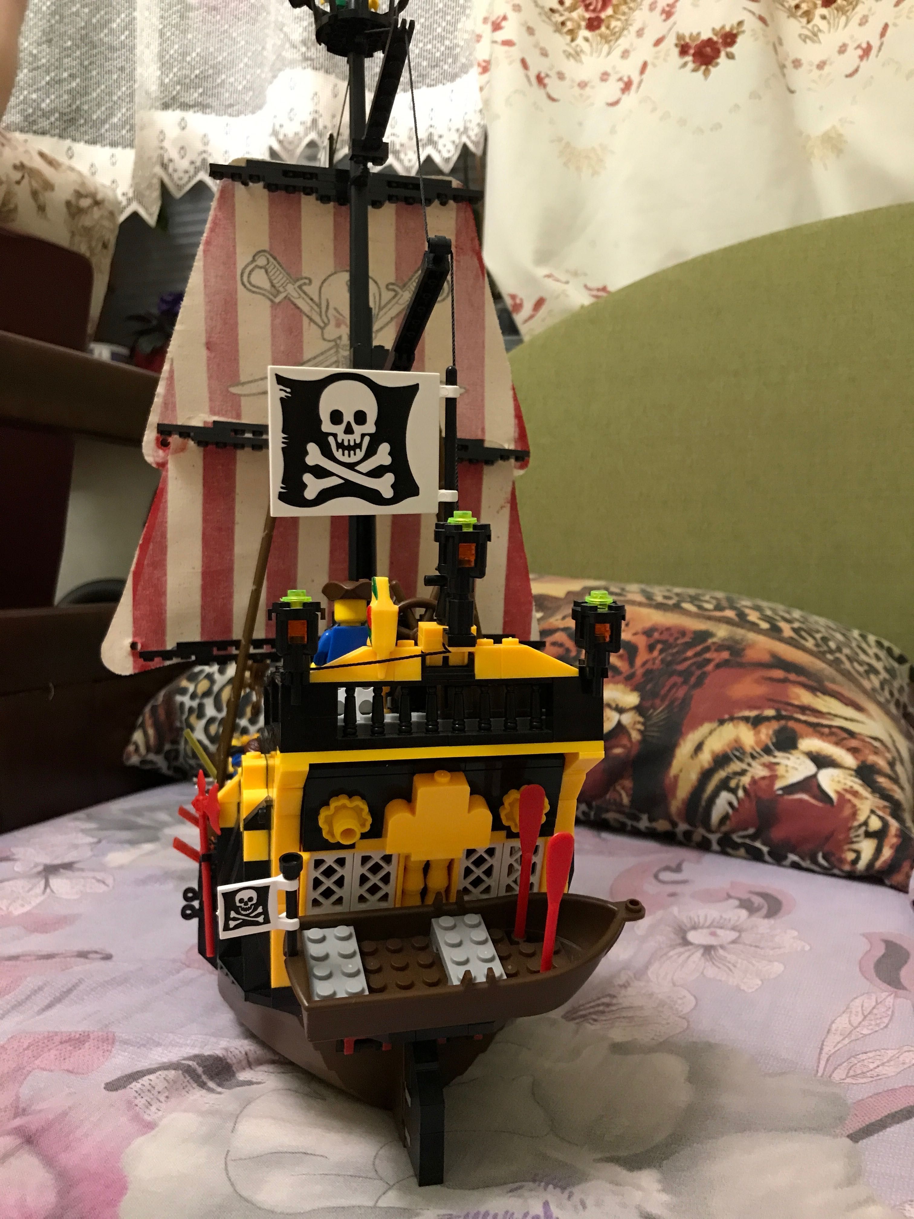 Лего пираты Brick 308 піратський корабель