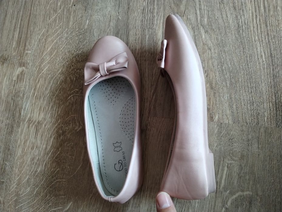 Pantofle buty r32