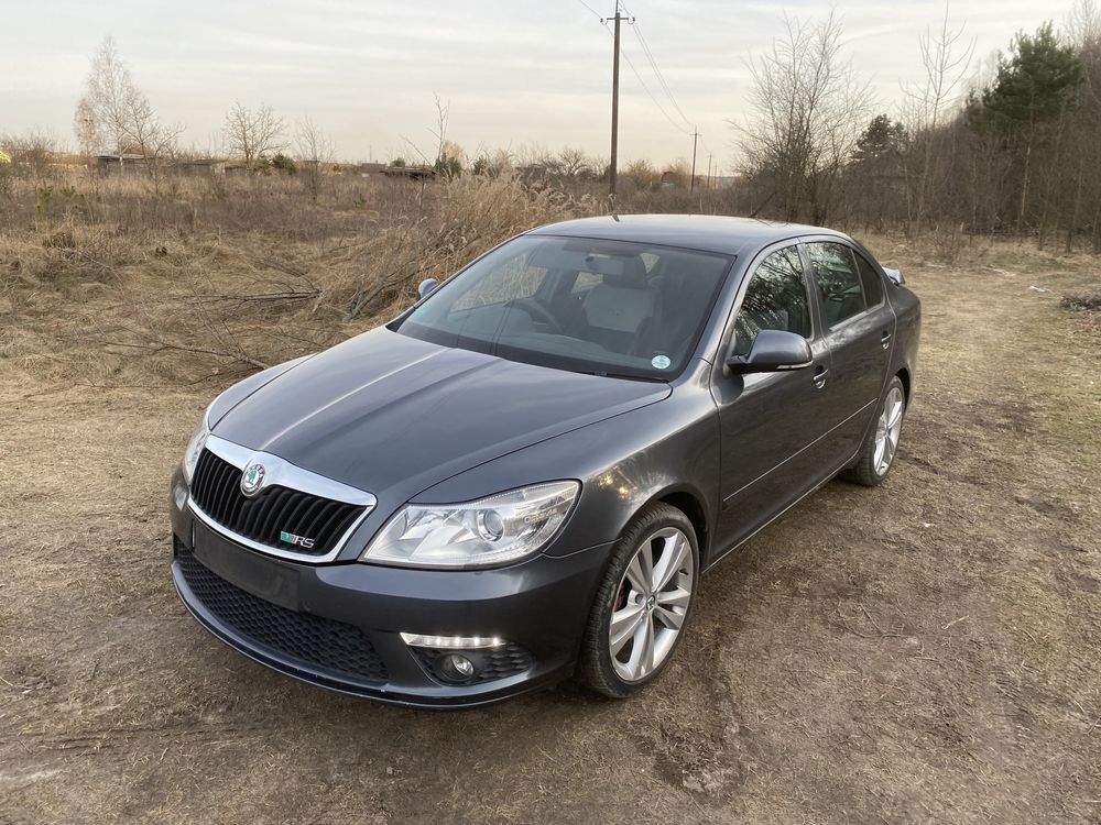 Бампер Передній VIRS Skoda Oktavia A5 FL VRS Шкода Октавія А5 врс