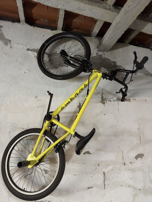 Vendo Bmw completamente nova