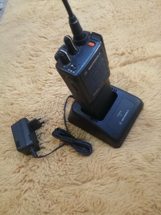 Krótkofalówka radio Motorola Radius GP900.