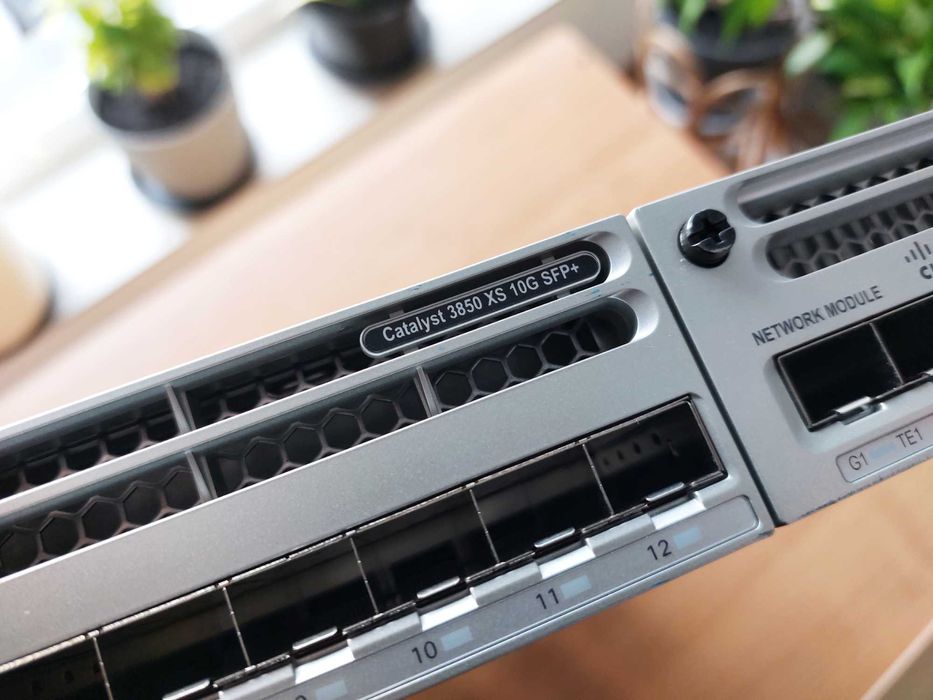 Switch przełącznik Cisco Catalyst WS-C3850-12XS 10Gb SFP+ (2)