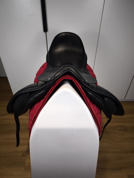 17 cali Thorowgood T8 siodło ujeżdżeniowe Id.573