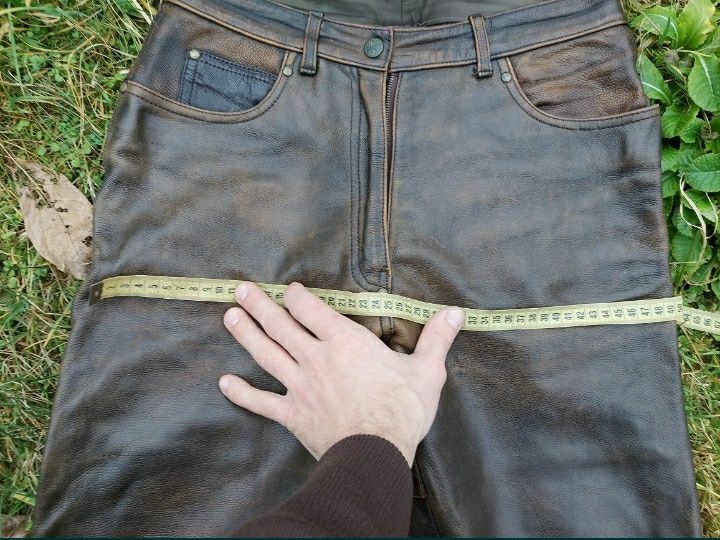 Мото штани фірми classic gear dautona Alpinestars оригінал 


Розмір :