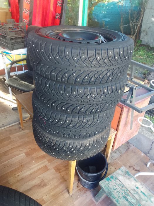Комплект колес Nokian Hakkapeliita 195 65 R15