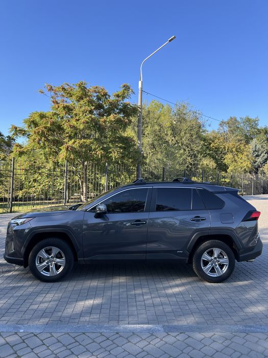 Toyota rav4 2022 awd hybrid