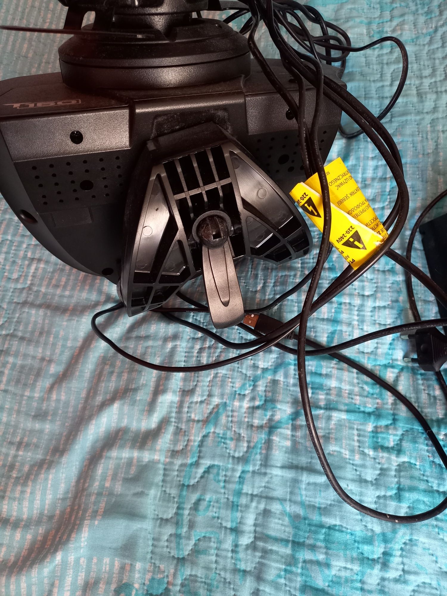 volante thrustmaster