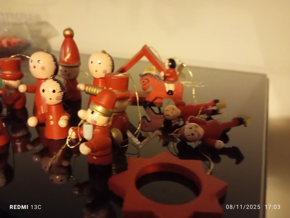 Miniaturas de bonecos de natal