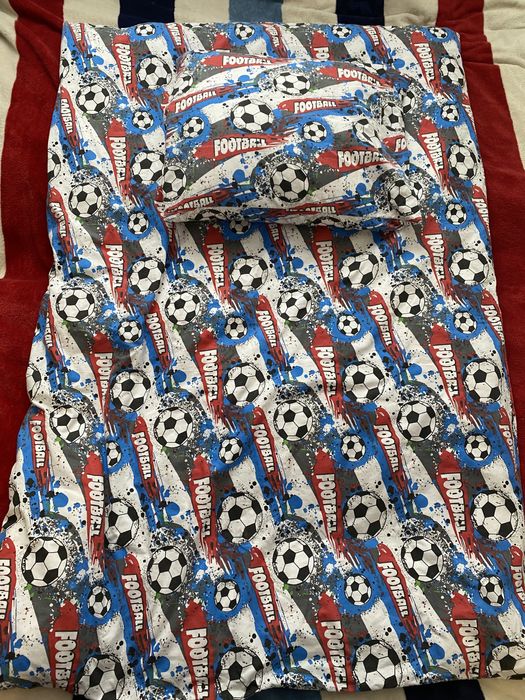 Постільна білизна для кроватки. Подушка, ковдра дитяча для хлопчика