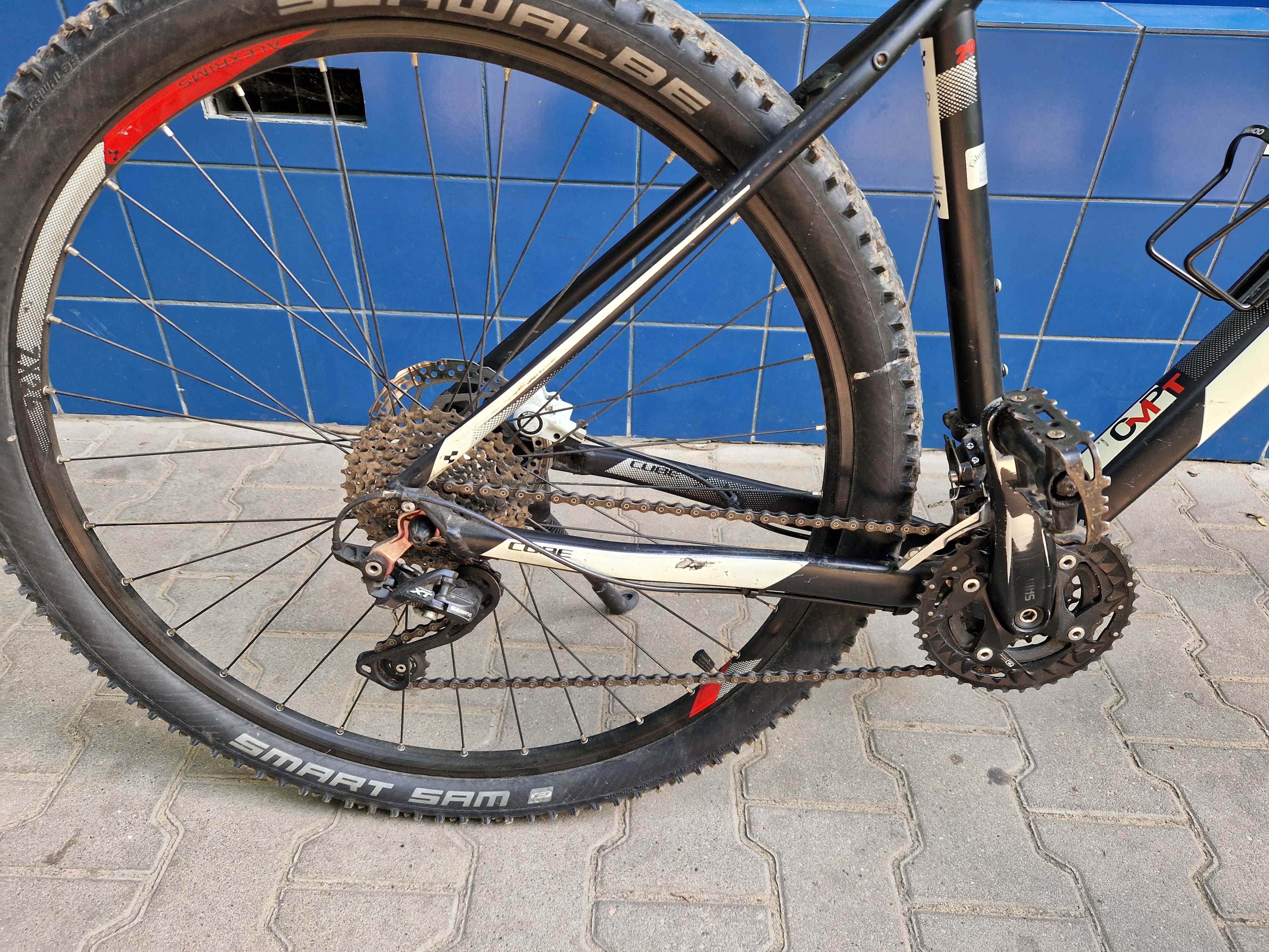 Rower MTB Cube attention
